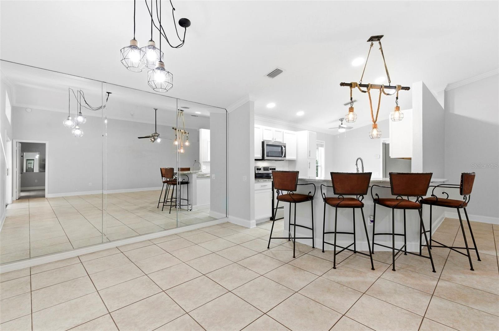 LEXINGTON OAKS PH 01 - Residential