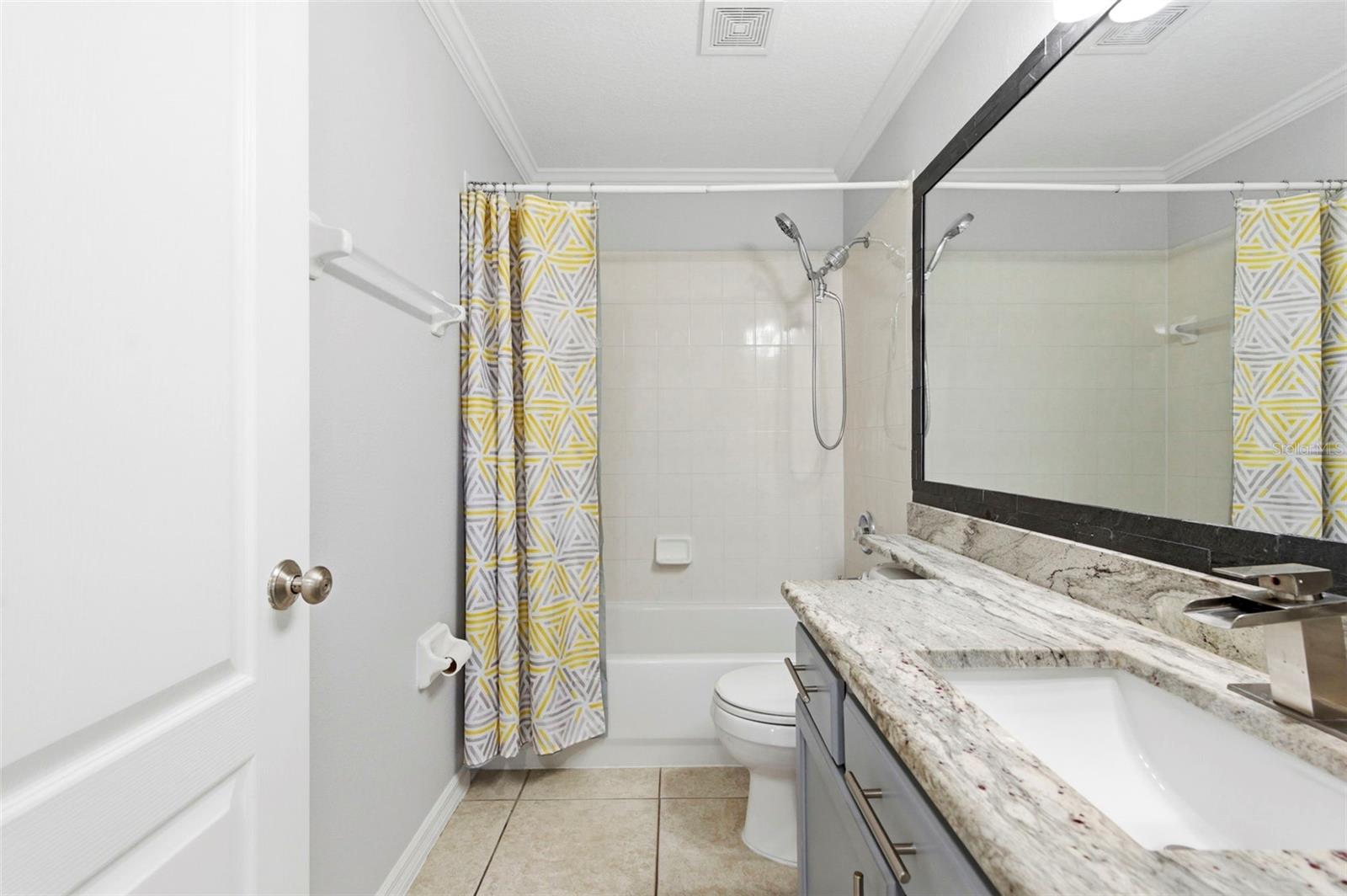 LEXINGTON OAKS PH 01 - Residential