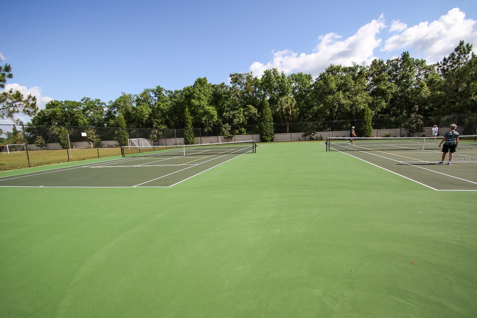 LEXINGTON OAKS PH 01 - Residential