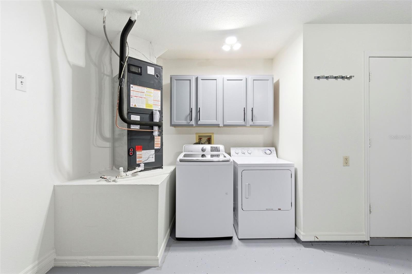 LEXINGTON OAKS PH 01 - Residential