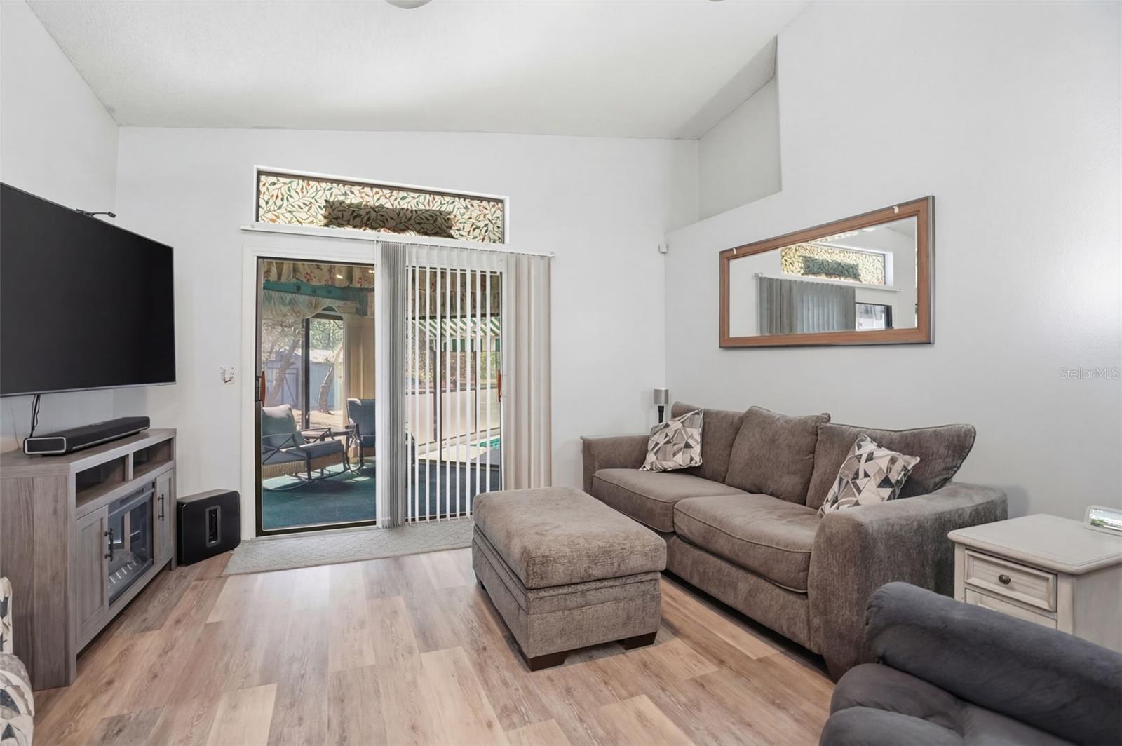 ROYAL HIGHLANDS - Residential