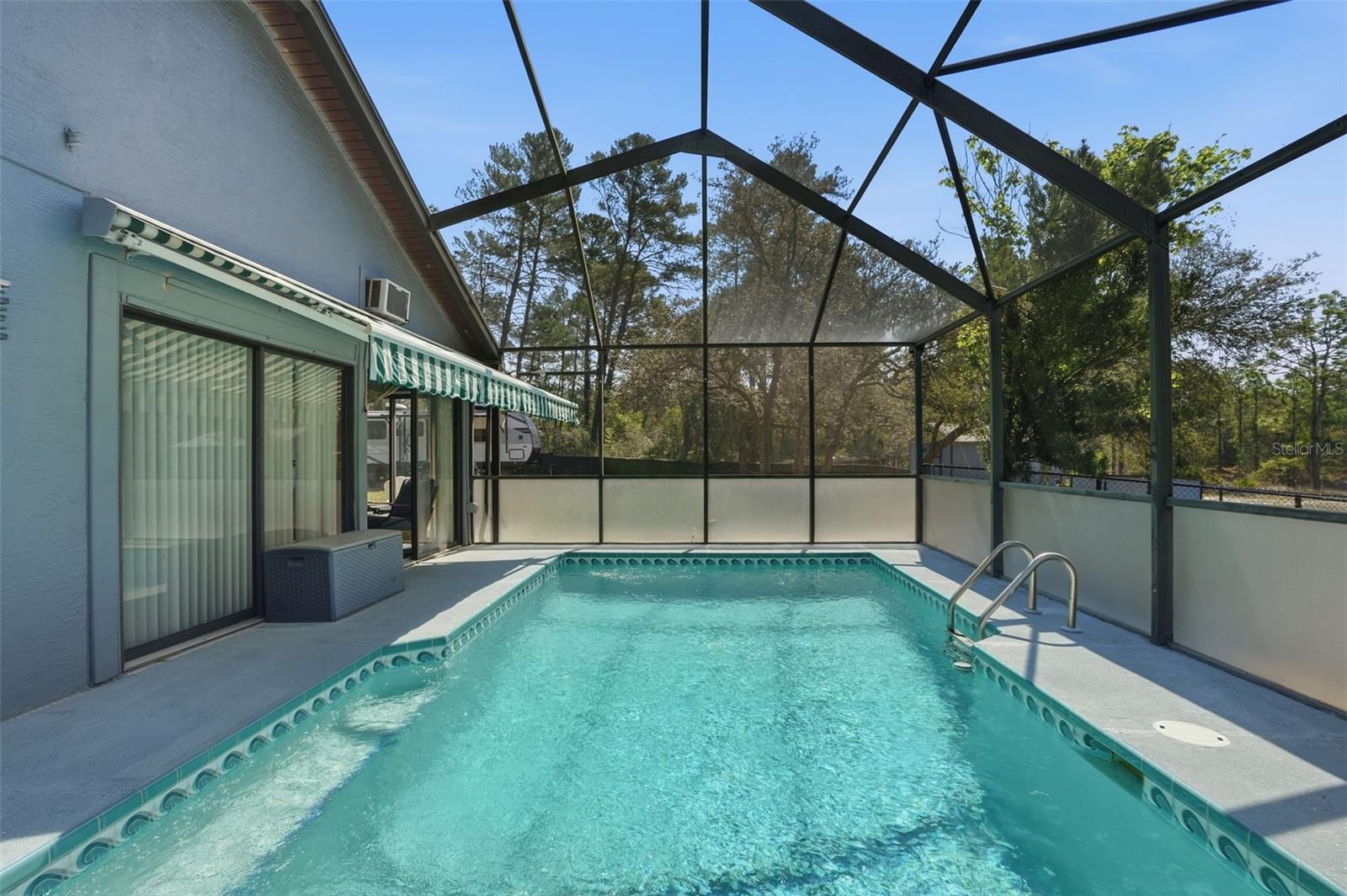 ROYAL HIGHLANDS - Residential