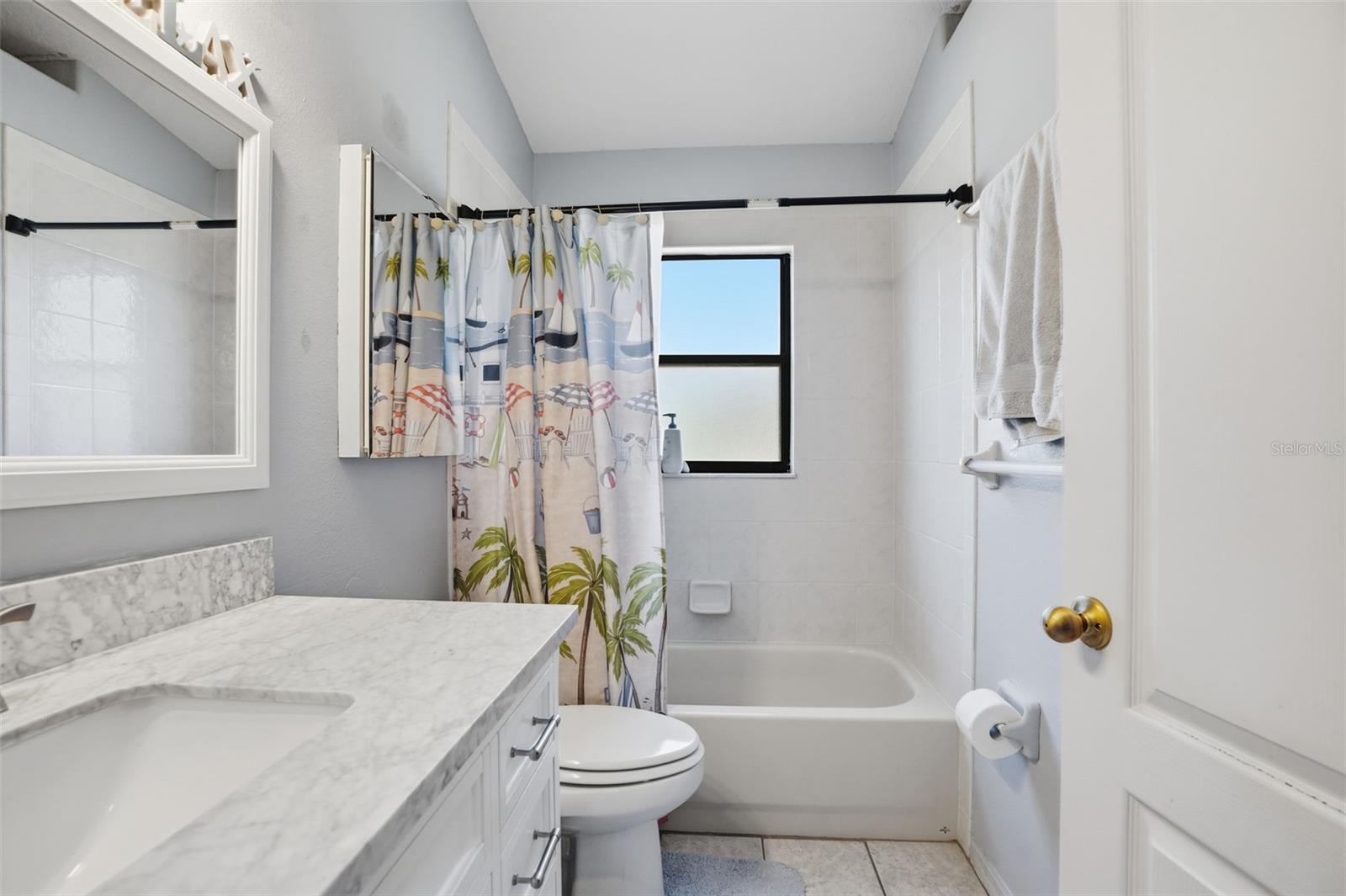 ROYAL HIGHLANDS - Residential