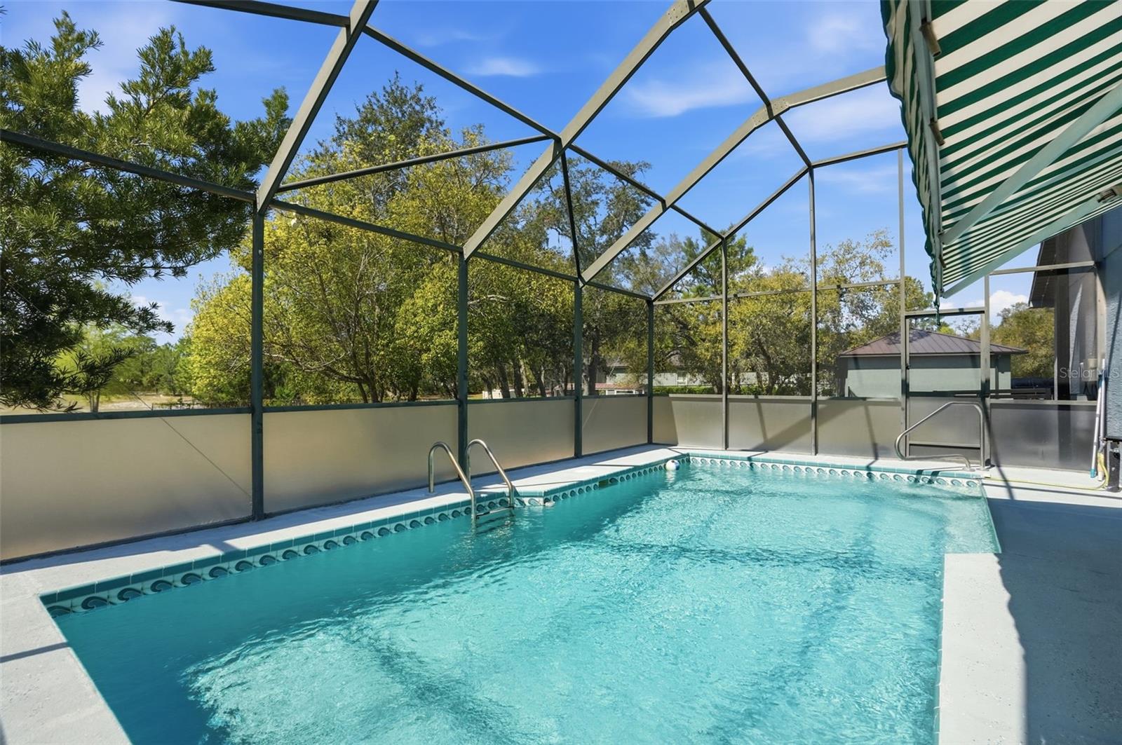 ROYAL HIGHLANDS - Residential