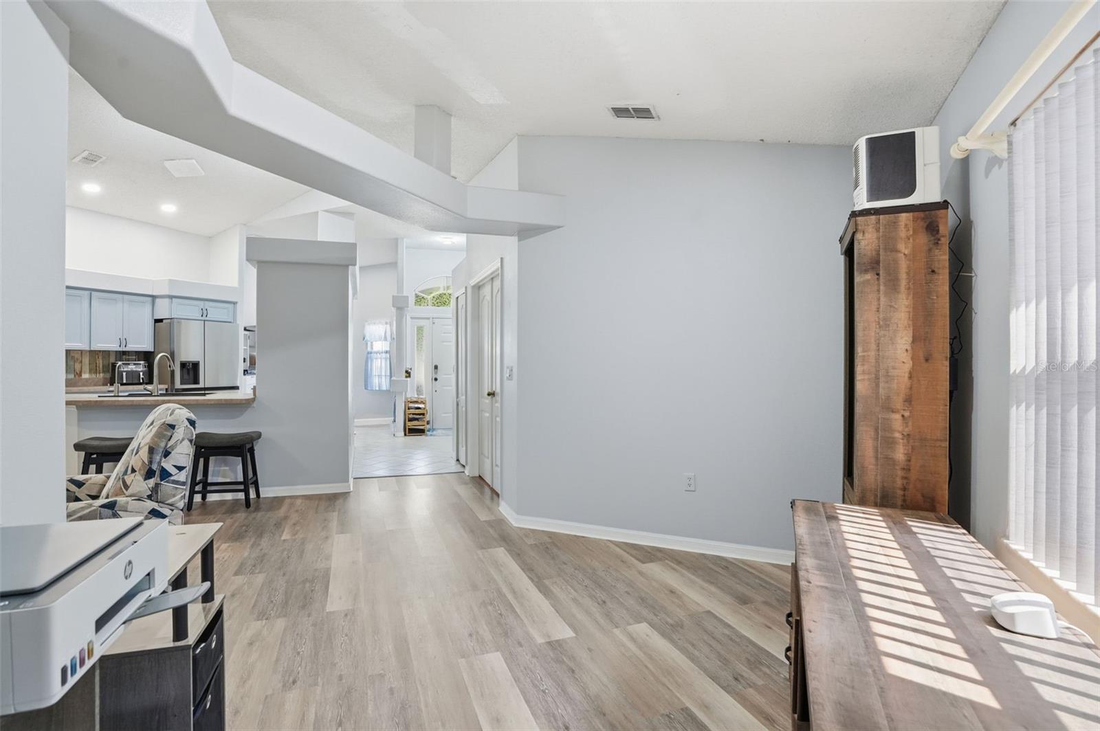 ROYAL HIGHLANDS - Residential