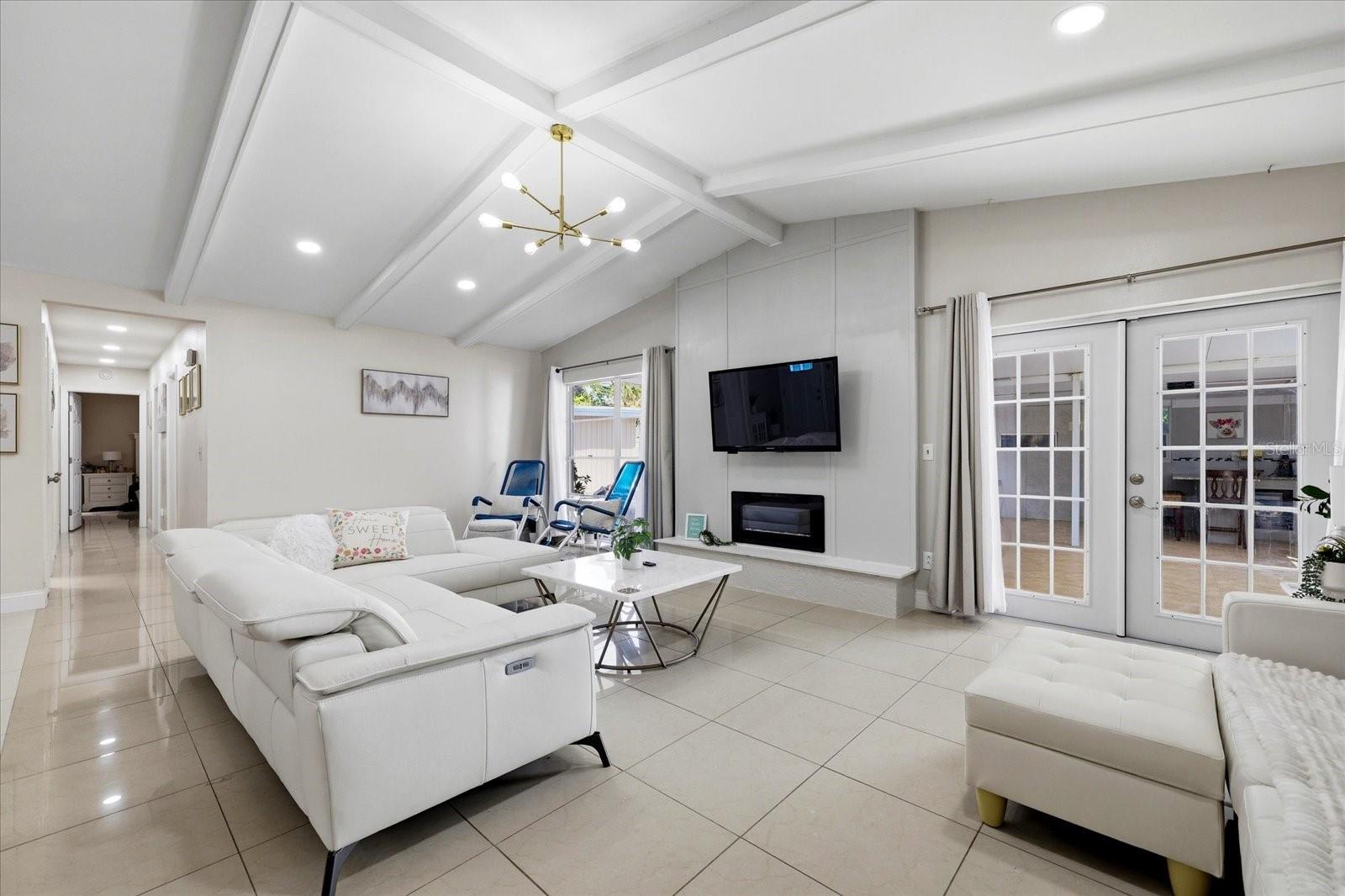 TOWNN COUNTRY PARK UN 25 - Residential