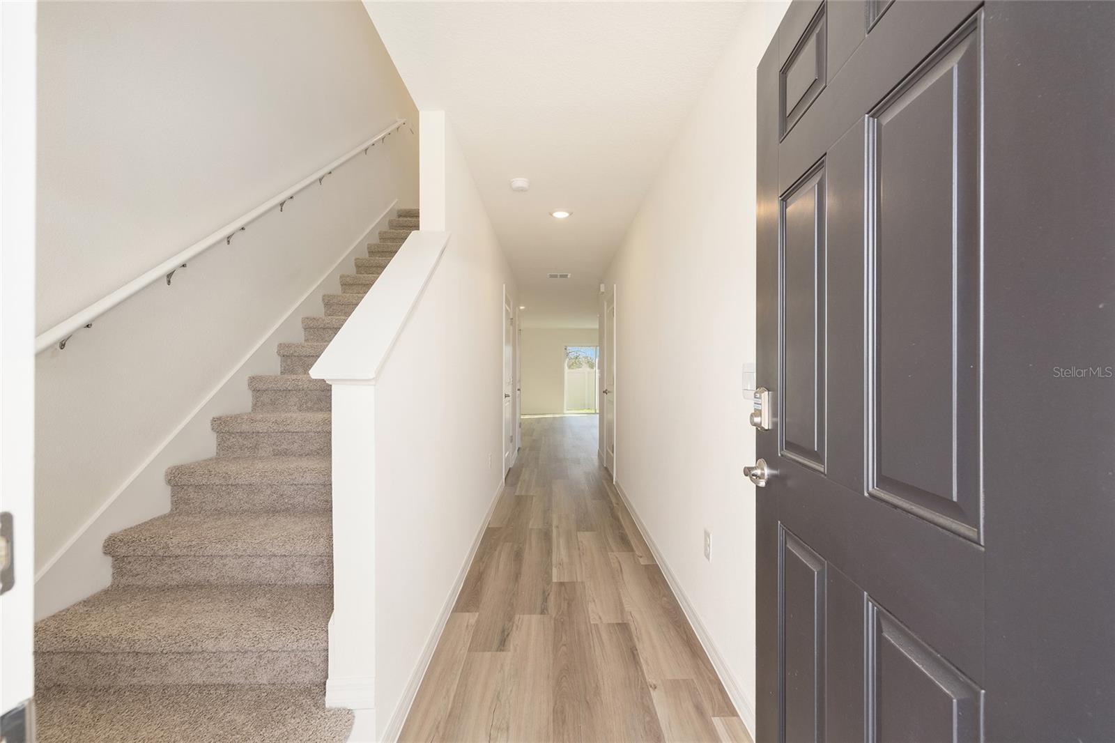 LAUREL COMMONS - Residential Lease