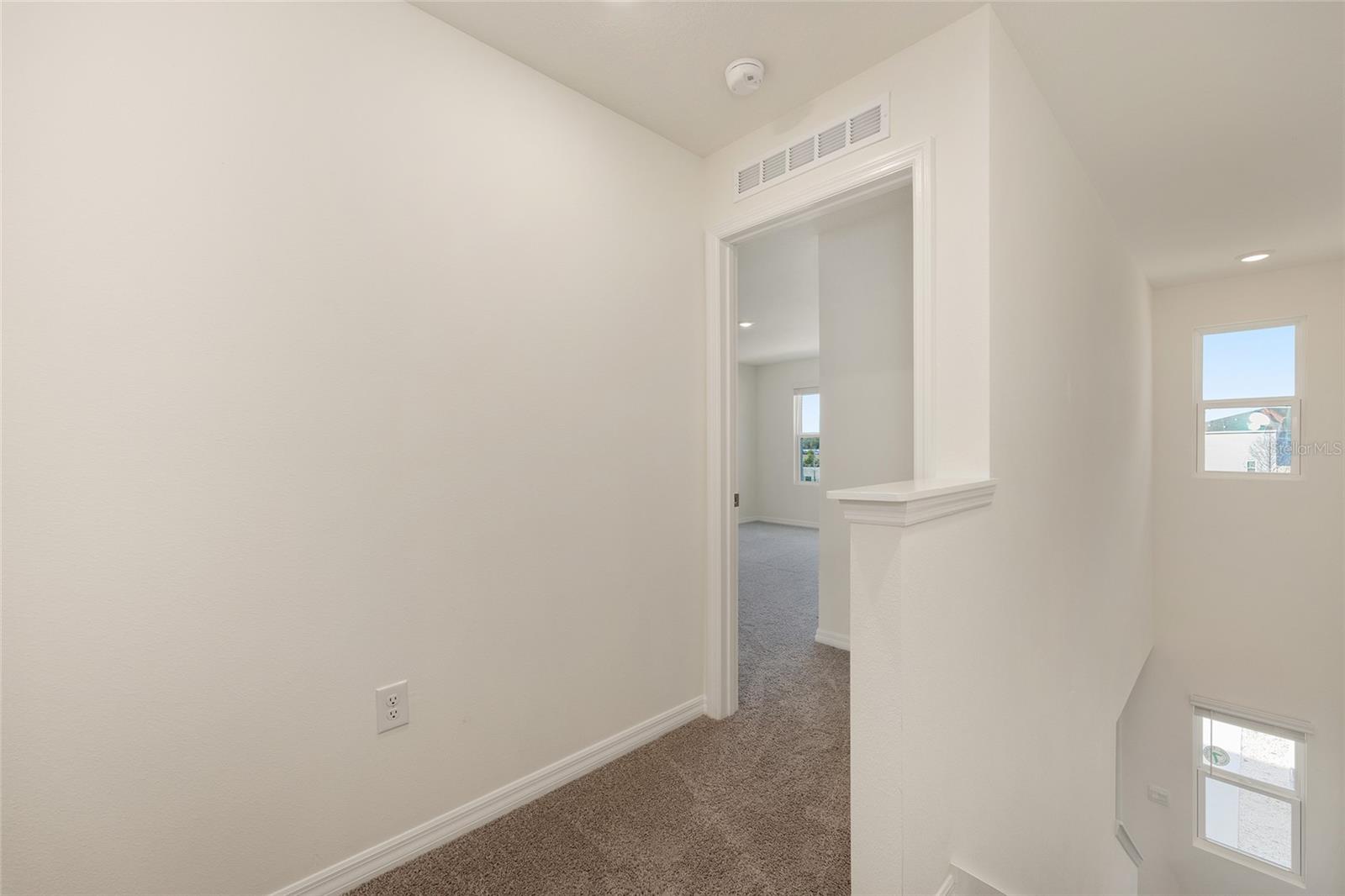 LAUREL COMMONS - Residential Lease