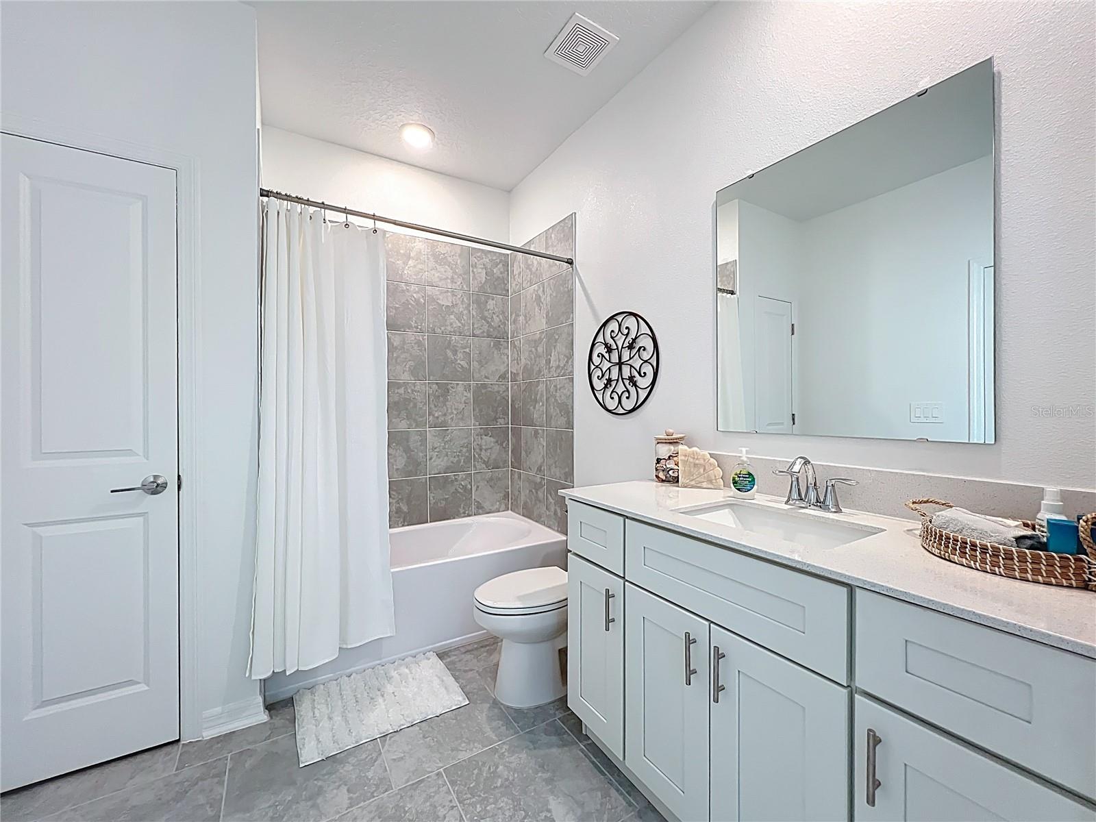 GOLDEN ORCHARD - Residential Lease