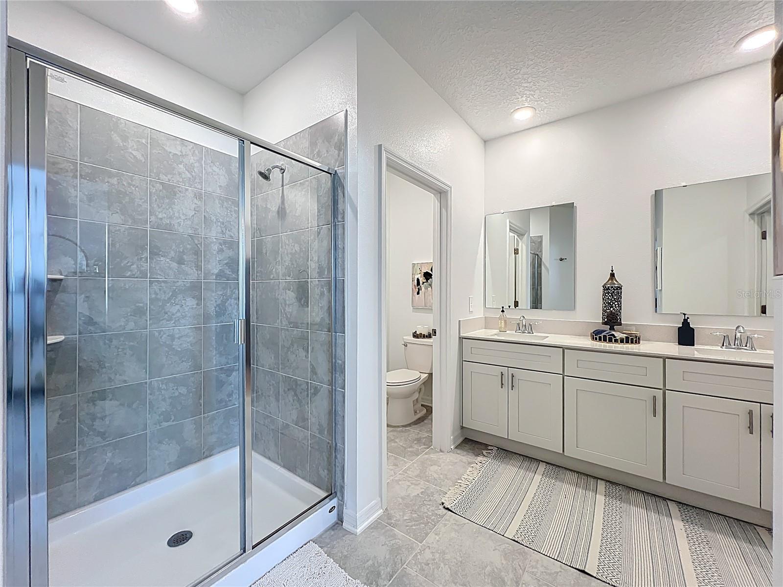 GOLDEN ORCHARD - Residential Lease