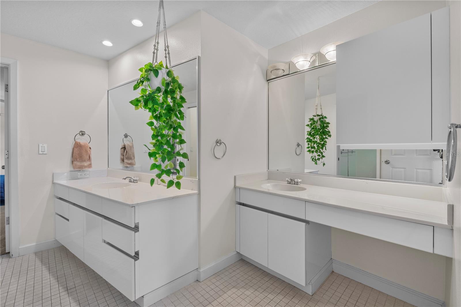 GAINES COVE - Residential