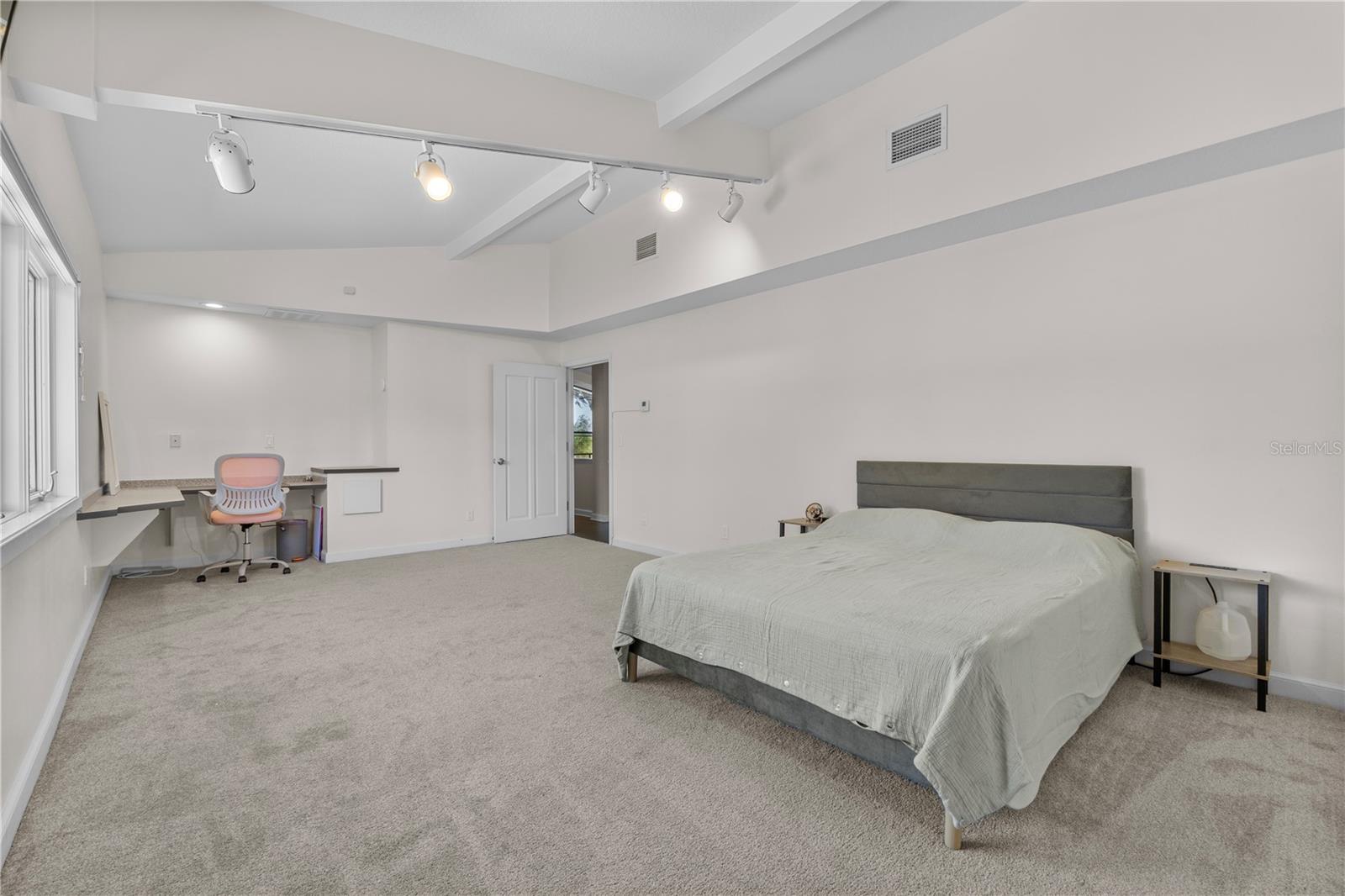 GAINES COVE - Residential