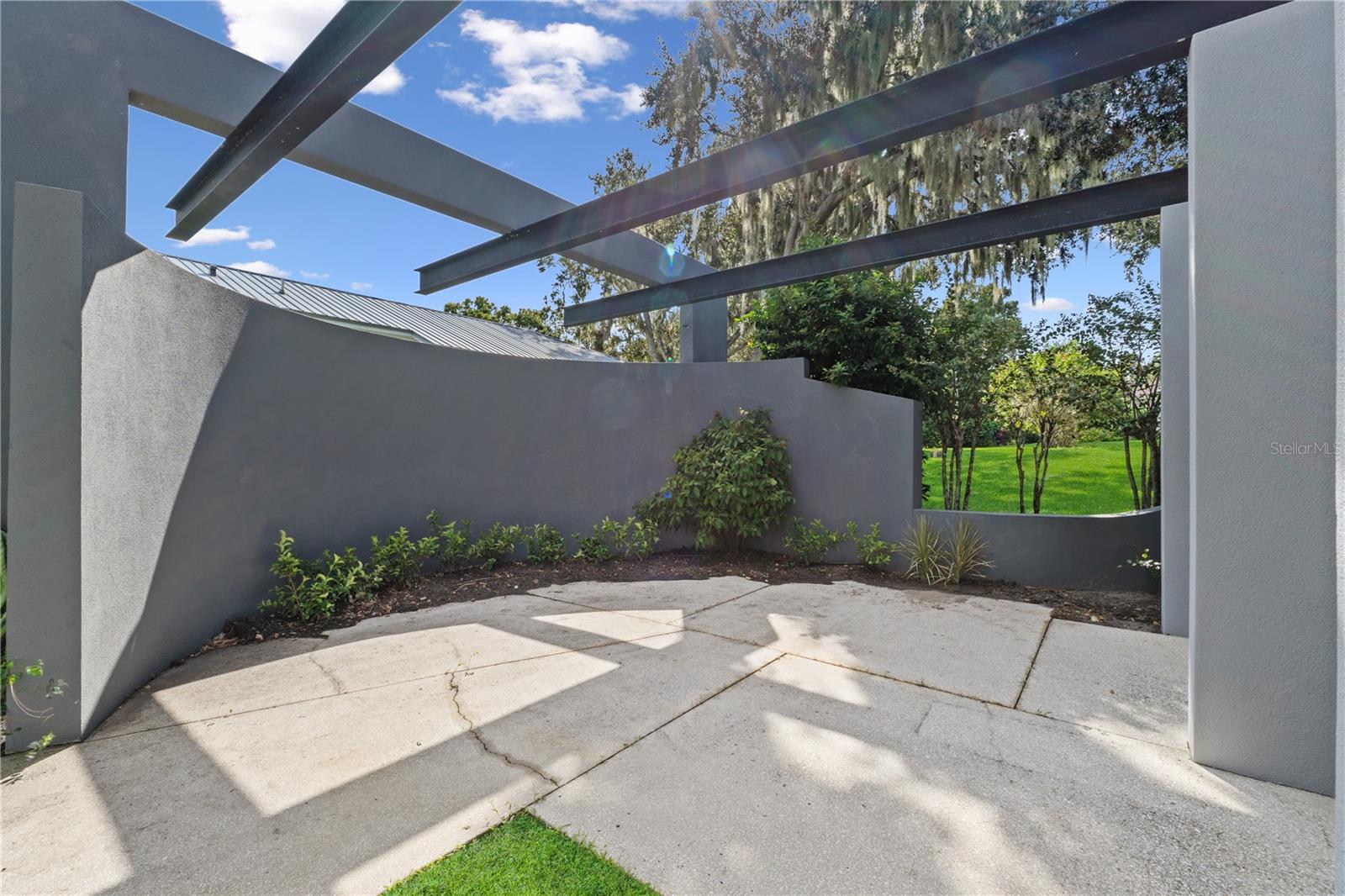 GAINES COVE - Residential