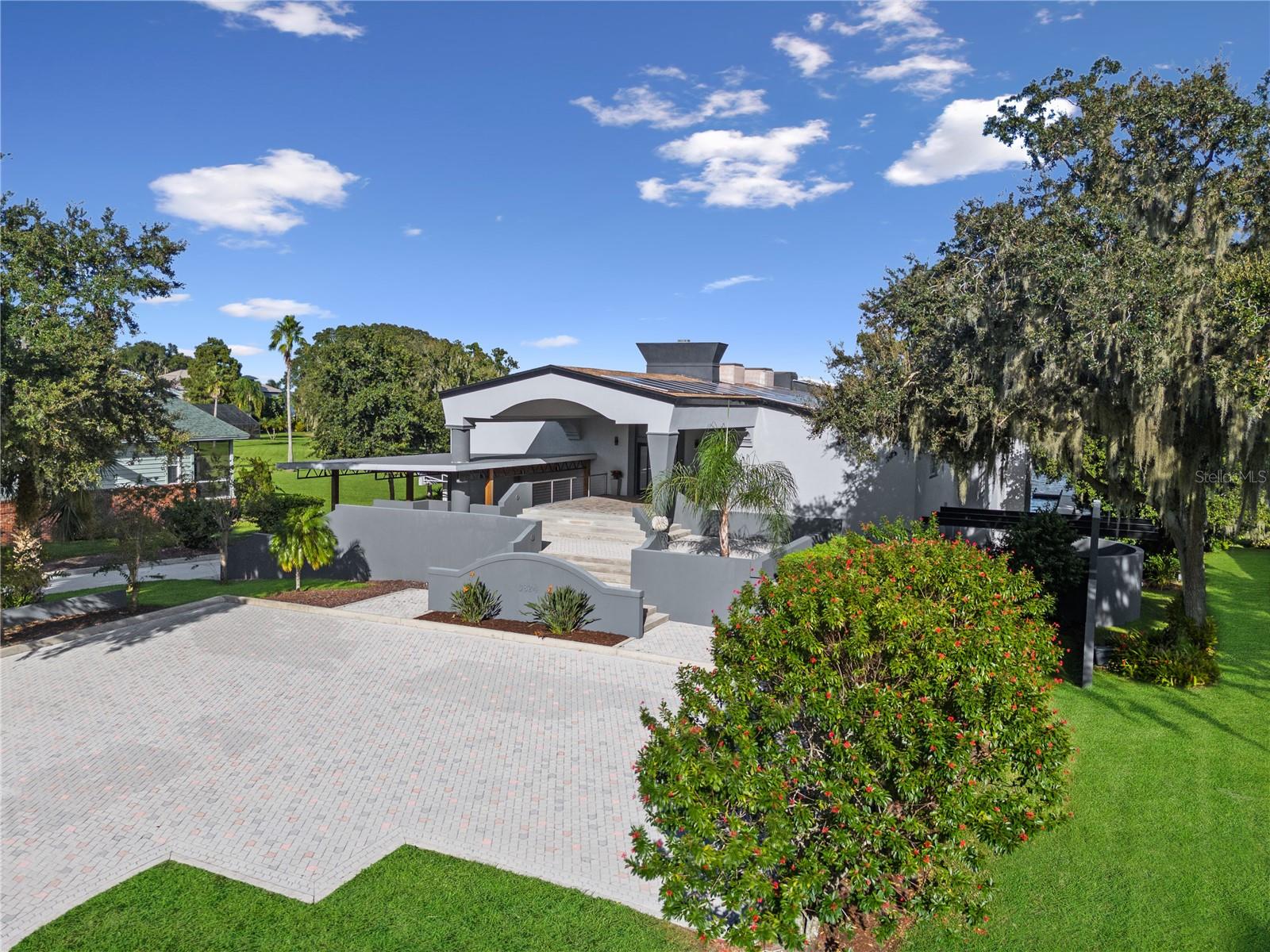 3824 GAINES DRIVE