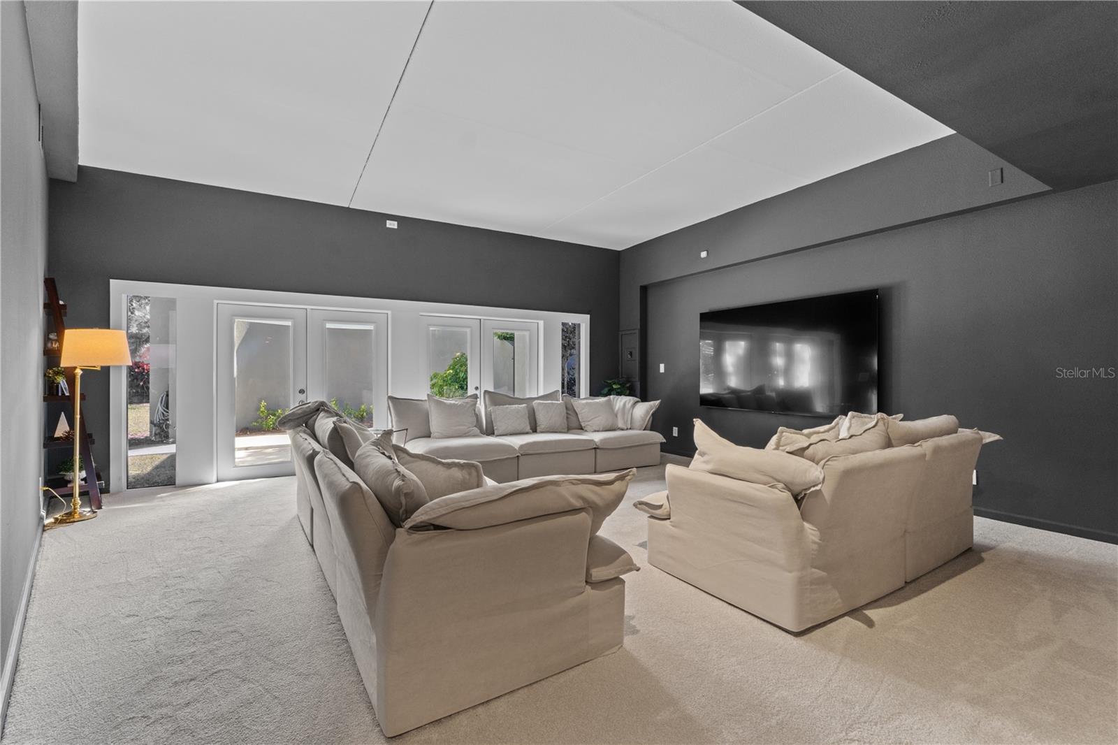 GAINES COVE - Residential