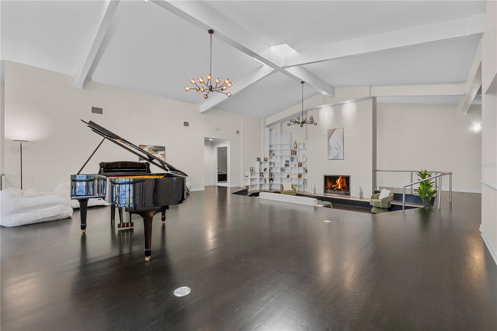 GAINES COVE - Residential