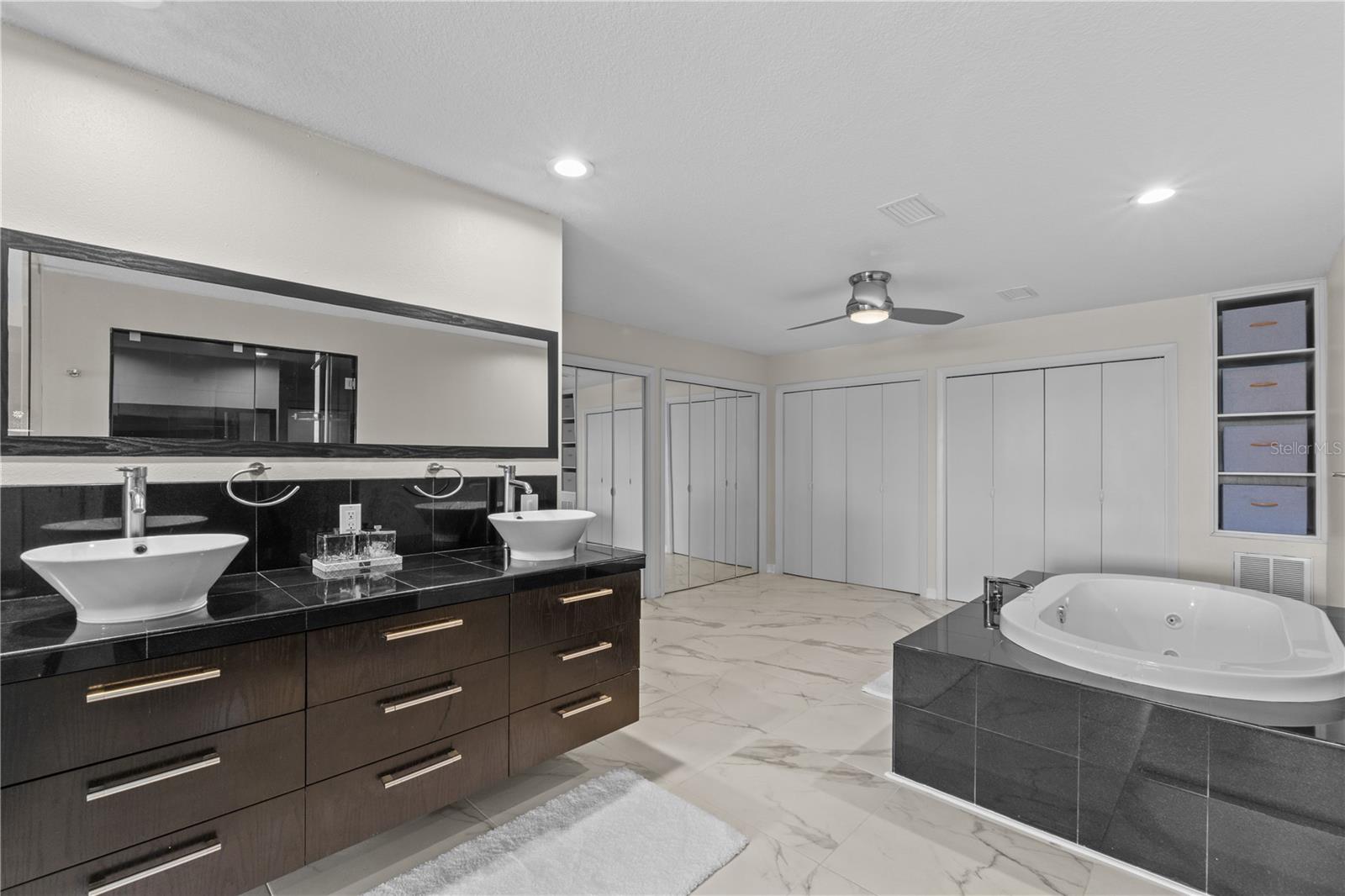 GAINES COVE - Residential