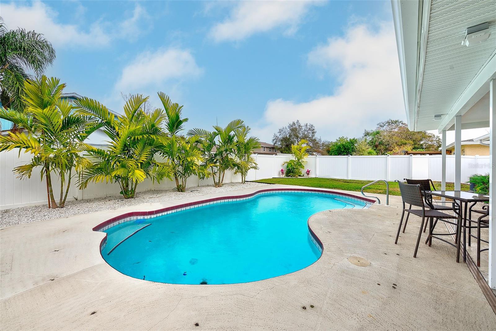 SUNNY BREEZE SUB - Residential Income