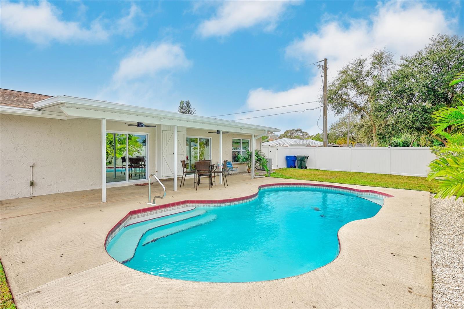 SUNNY BREEZE SUB - Residential Income