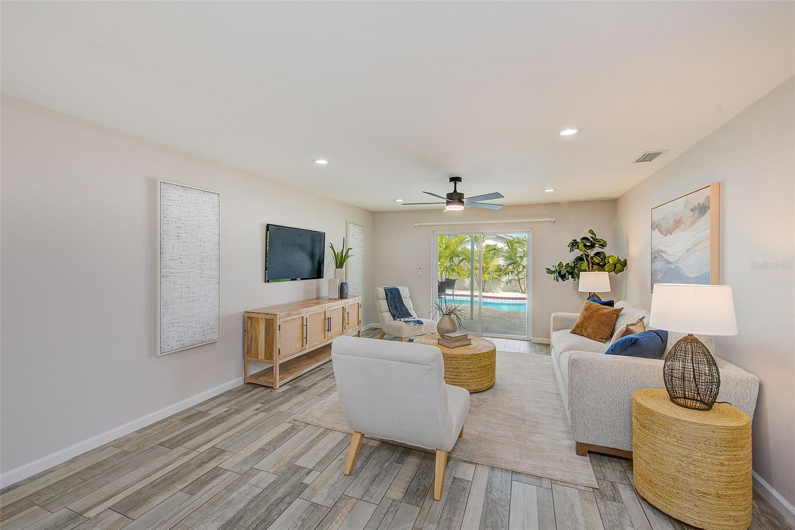 SUNNY BREEZE SUB - Residential Income