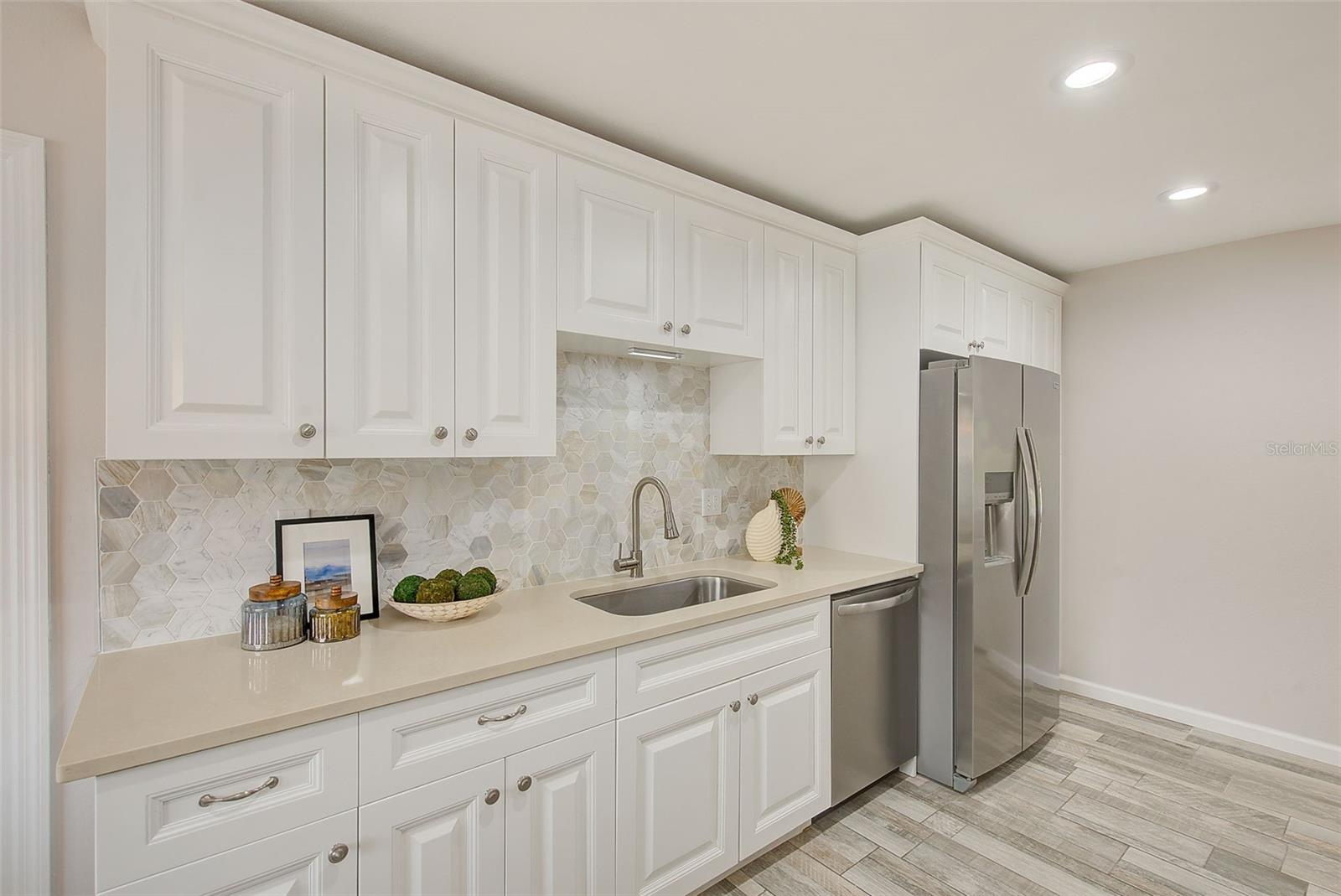 SUNNY BREEZE SUB - Residential Income