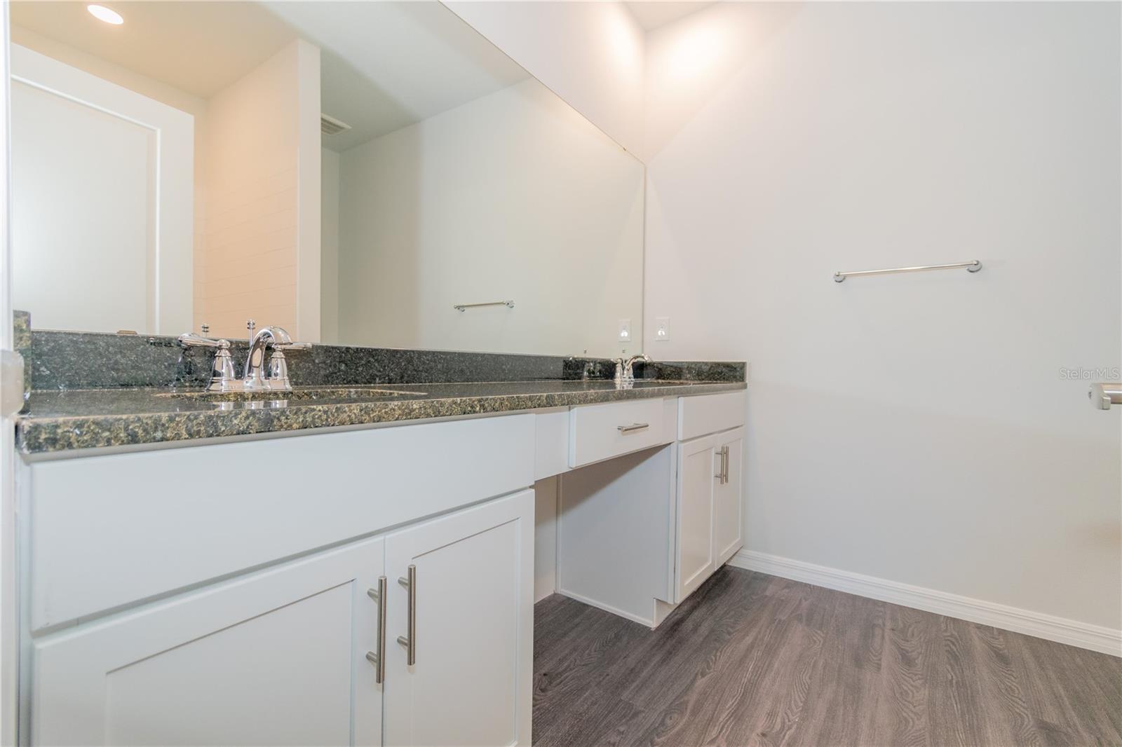 PORT MALABAR UNIT 17 - Residential