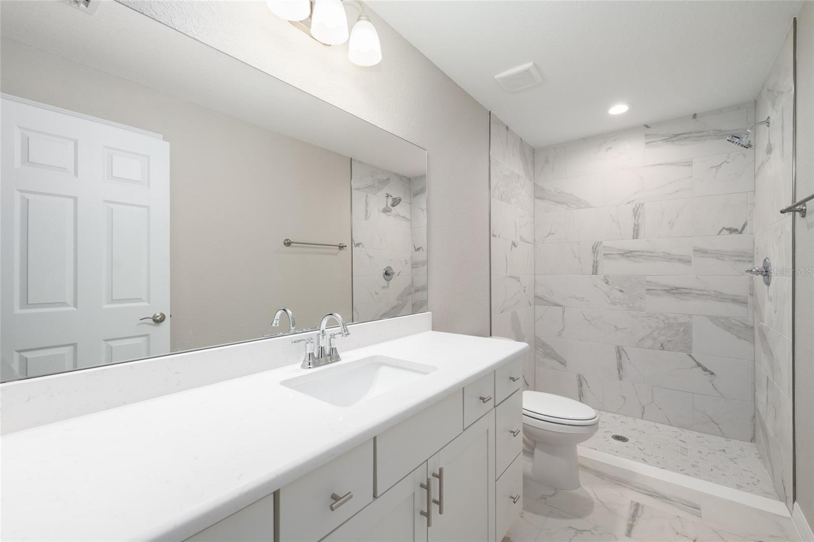 SILVER SPRINGS SHORES - Residential