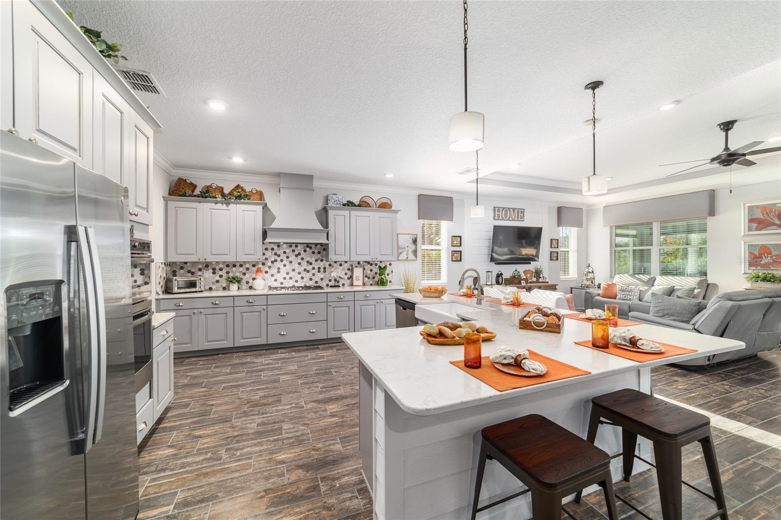 CANDLER HILLS - Residential