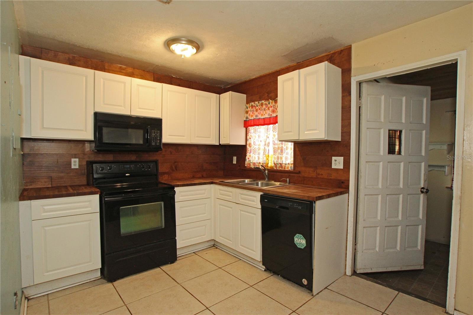 HAYNSWORTH HEIGHTS - Residential