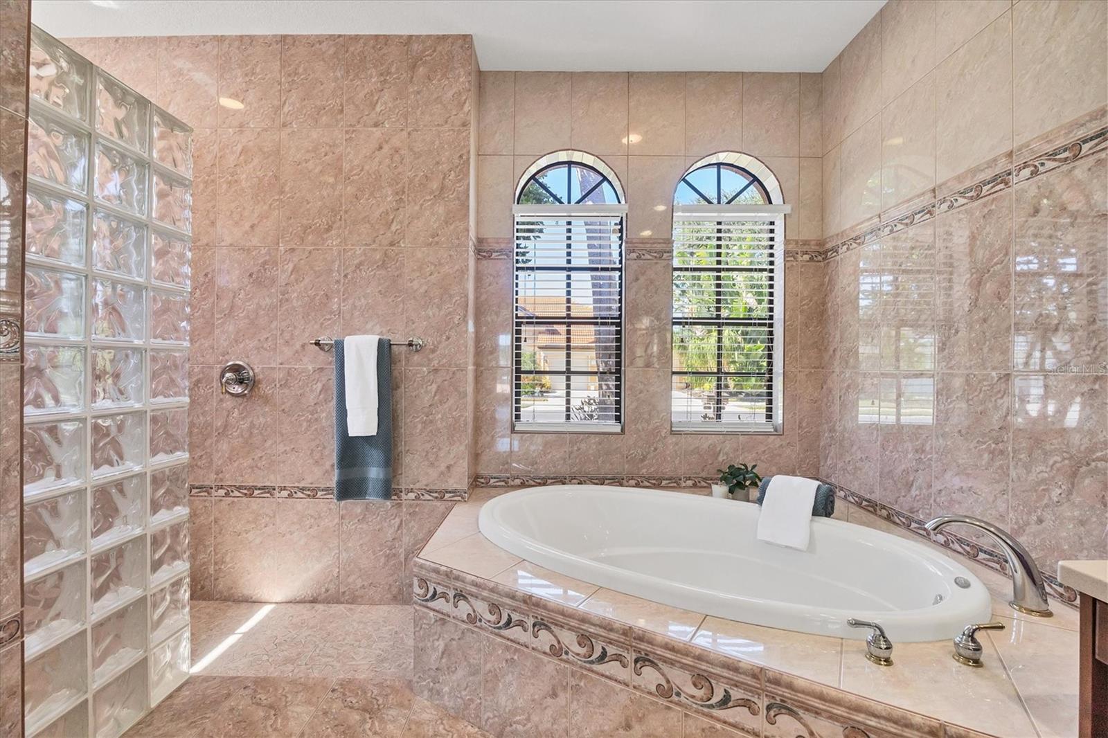 EASTLAKE - Residential