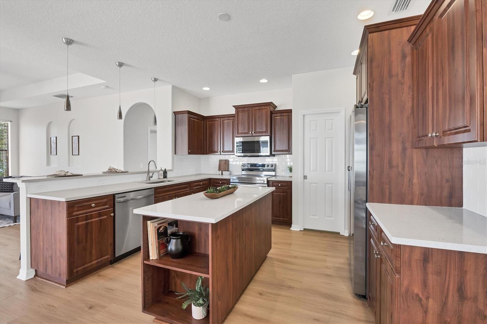 EASTLAKE - Residential