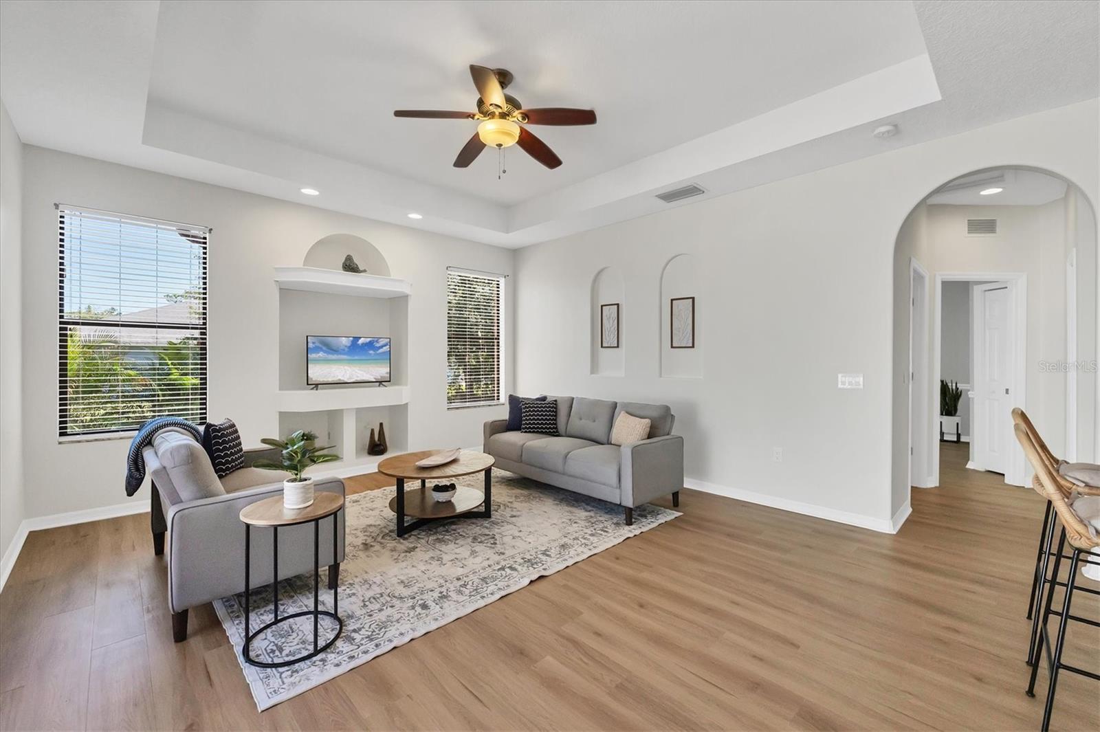 EASTLAKE - Residential