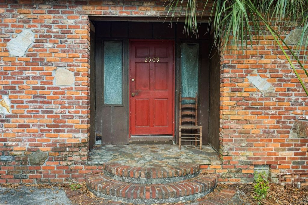 Photo of 2509 Emma Circle, Tampa, FL 33614 (MLS # TB8451350)