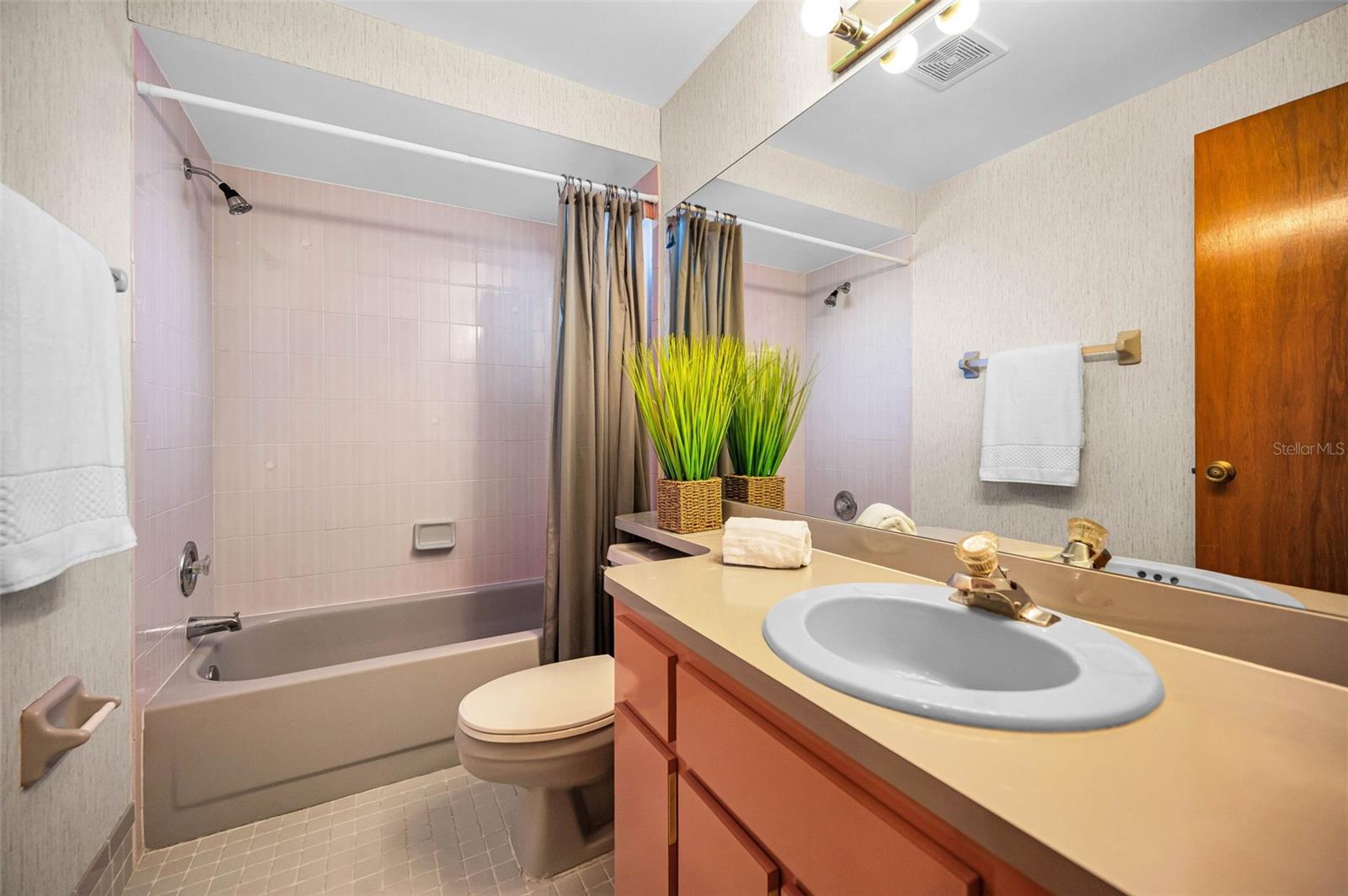 PARK LAKE ESTATES - Residential