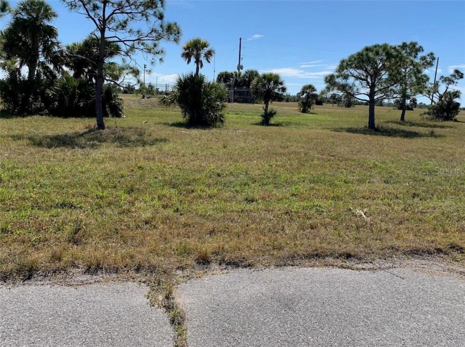 Great opportunity ! Build the home YOU want on this great lot in the Deed Restricted Rotunda Villas Community. The lot is already set up with water, sewer, and electric nearby. Rotunda Villas is nearby to golf, 11 miles to Bocca Grande, 16 miles to Manasota key/Englewood Beach. enjoy world class fishing, dining, shopping, MLB Spring training and relaxing Florida Style. Florida is always growing, so secure your piece now.