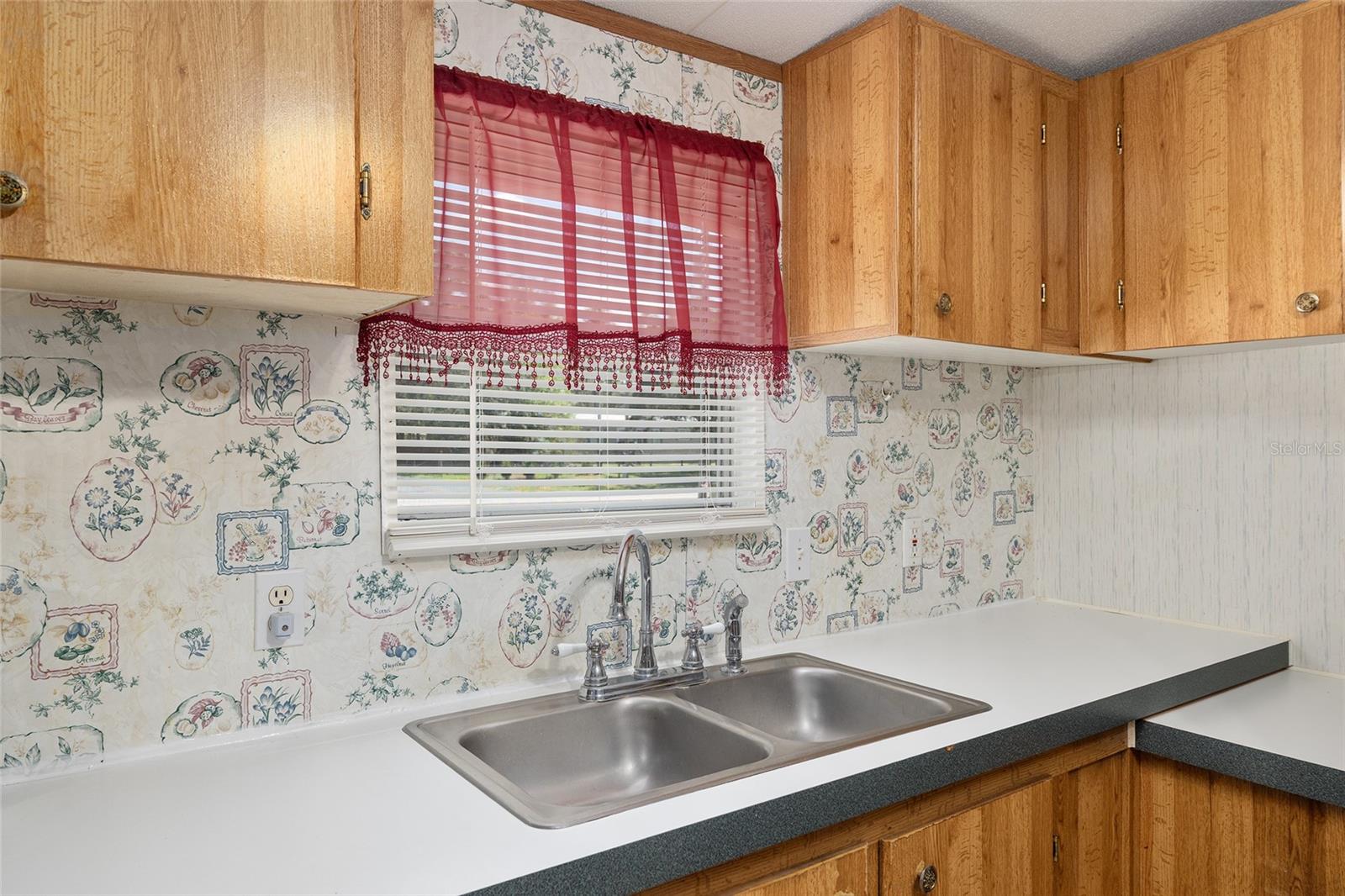 CLASSIC HILLS - Residential