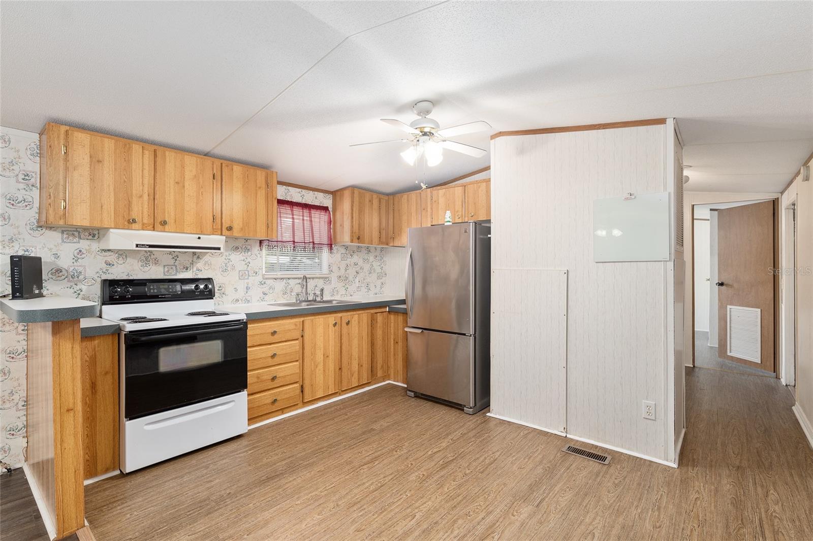 CLASSIC HILLS - Residential