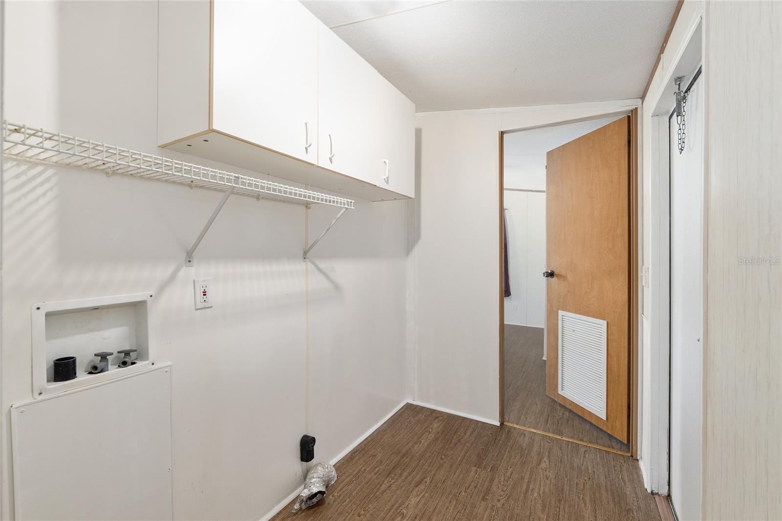 CLASSIC HILLS - Residential