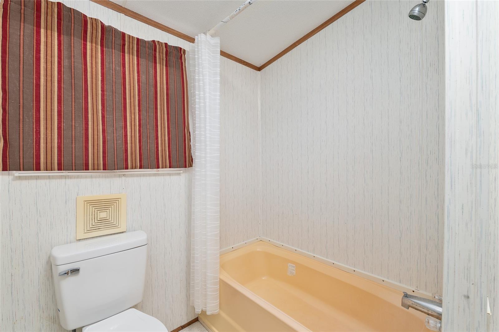 CLASSIC HILLS - Residential