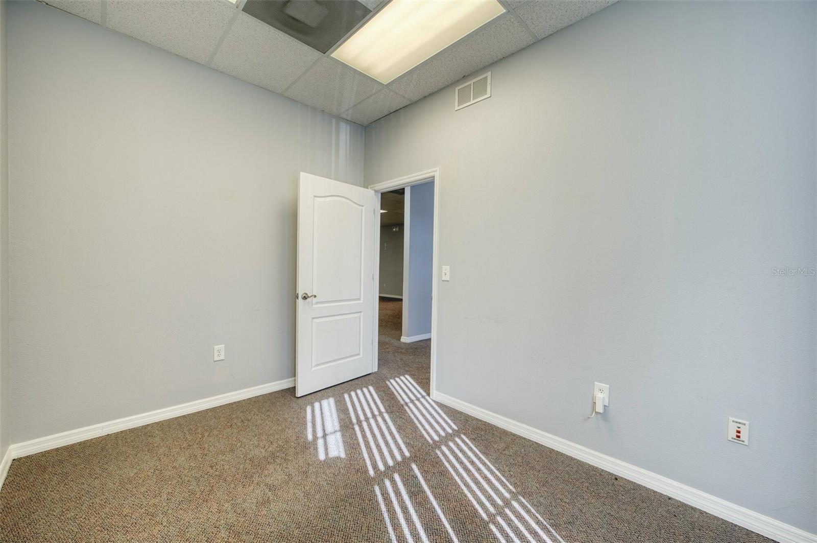 EAST POINTE PARK - Commercial Lease