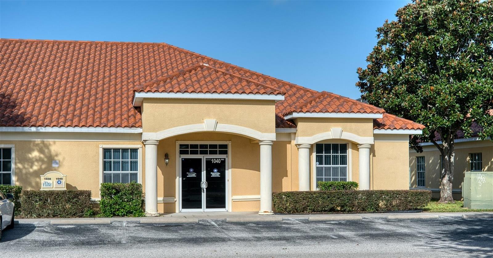 EAST POINTE PARK - Commercial Lease