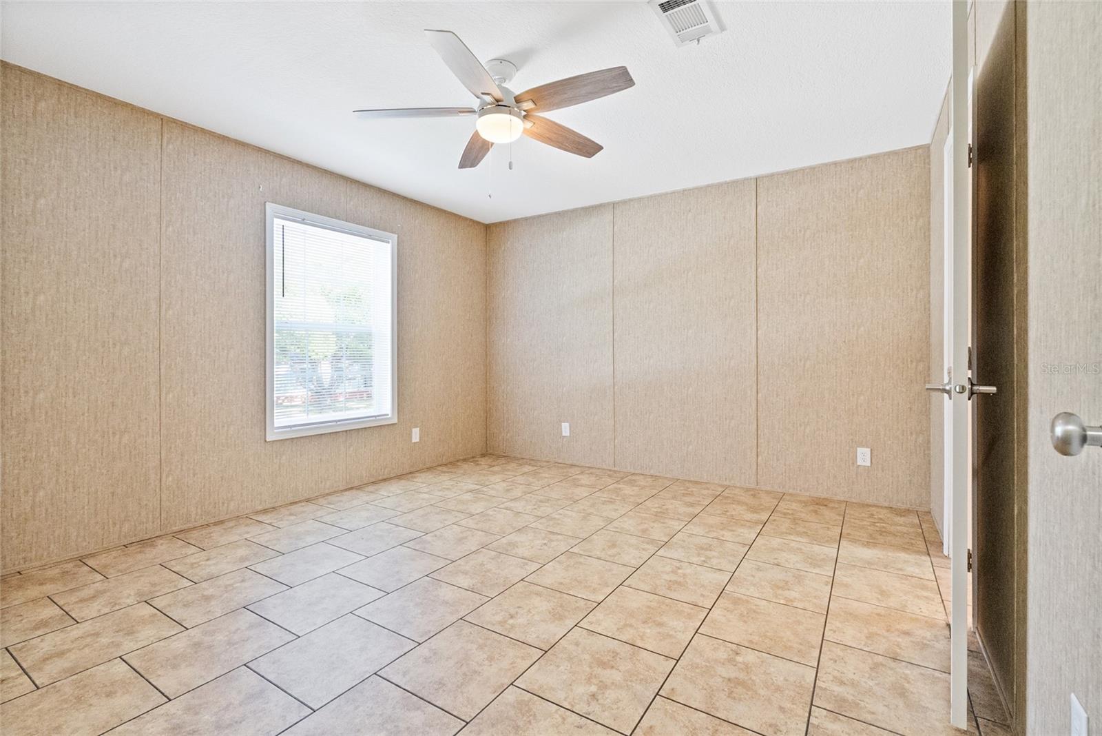 LAKE KATHRYN PARK 5TH ADD - Residential