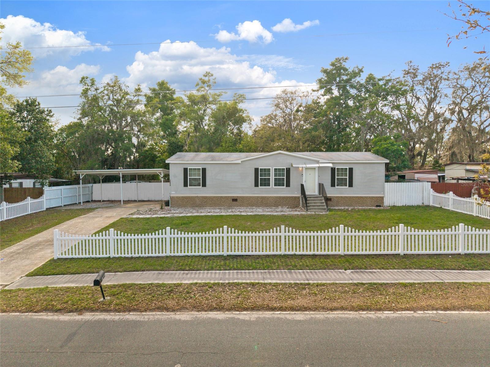 LAKE KATHRYN PARK 5TH ADD - Residential