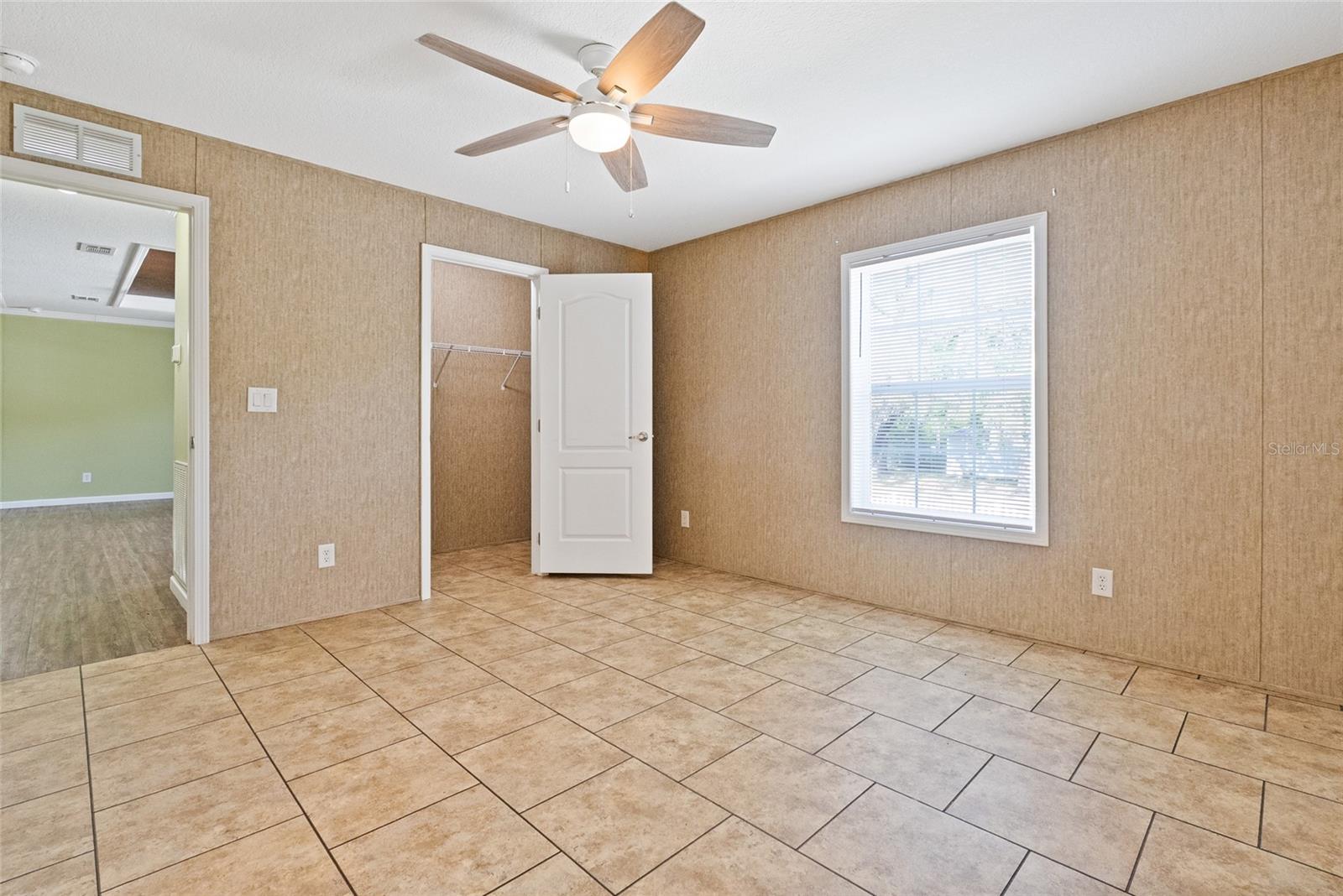 LAKE KATHRYN PARK 5TH ADD - Residential