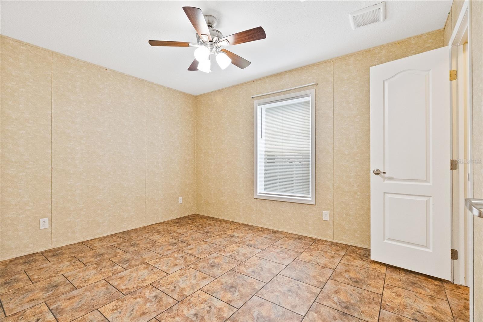 LAKE KATHRYN PARK 5TH ADD - Residential