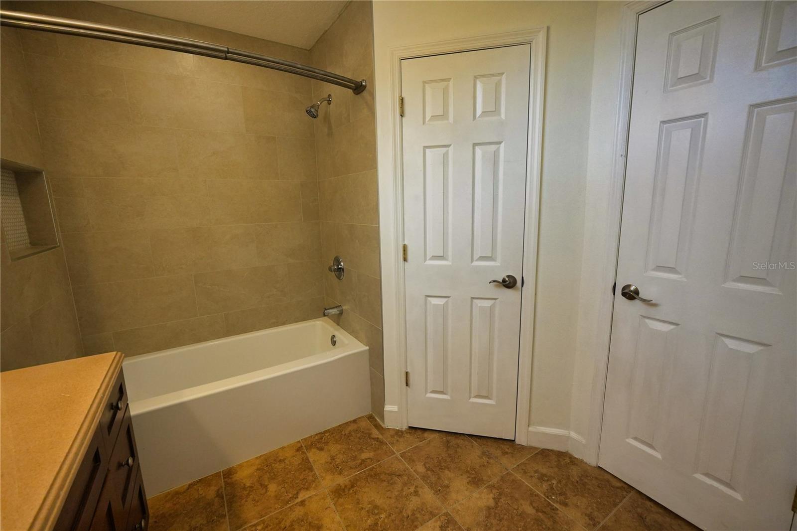 BARCLAY PLACE AT HEATHROW - Residential Lease