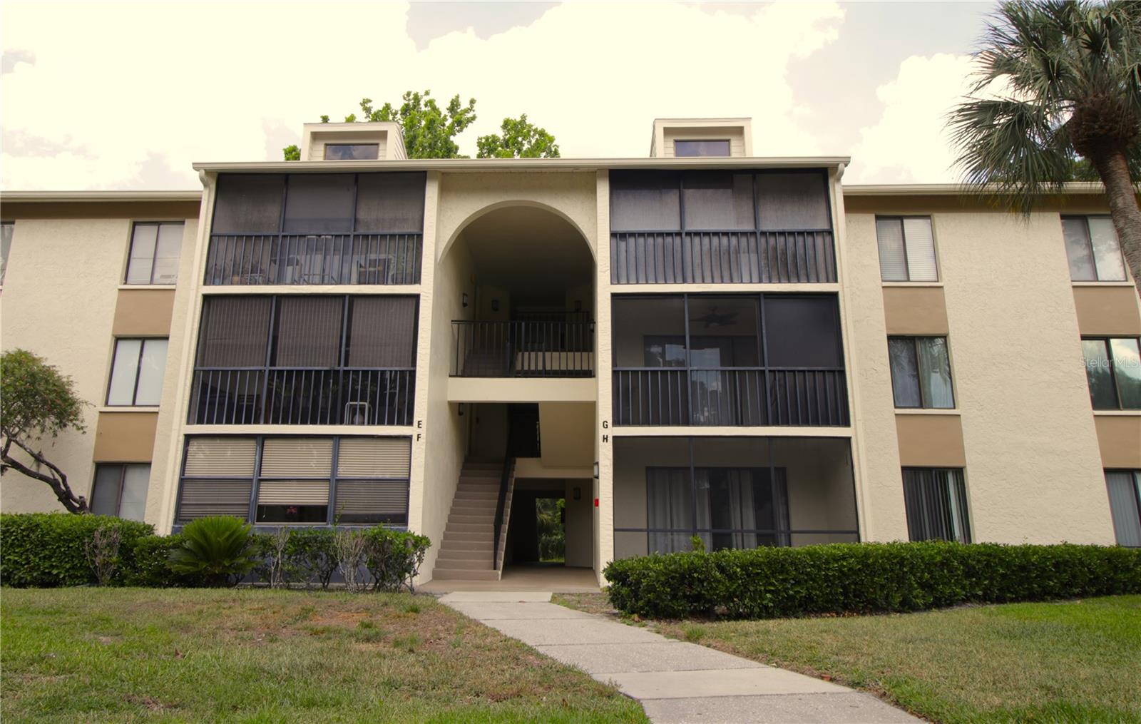 PINE RIDGE AT LAKE TARPON VILLAGE - Residential