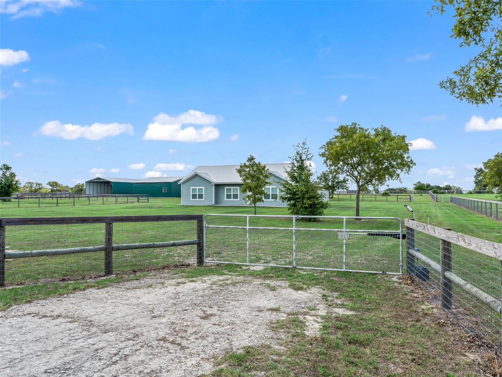 STEEPLECHASE FARMS - Residential