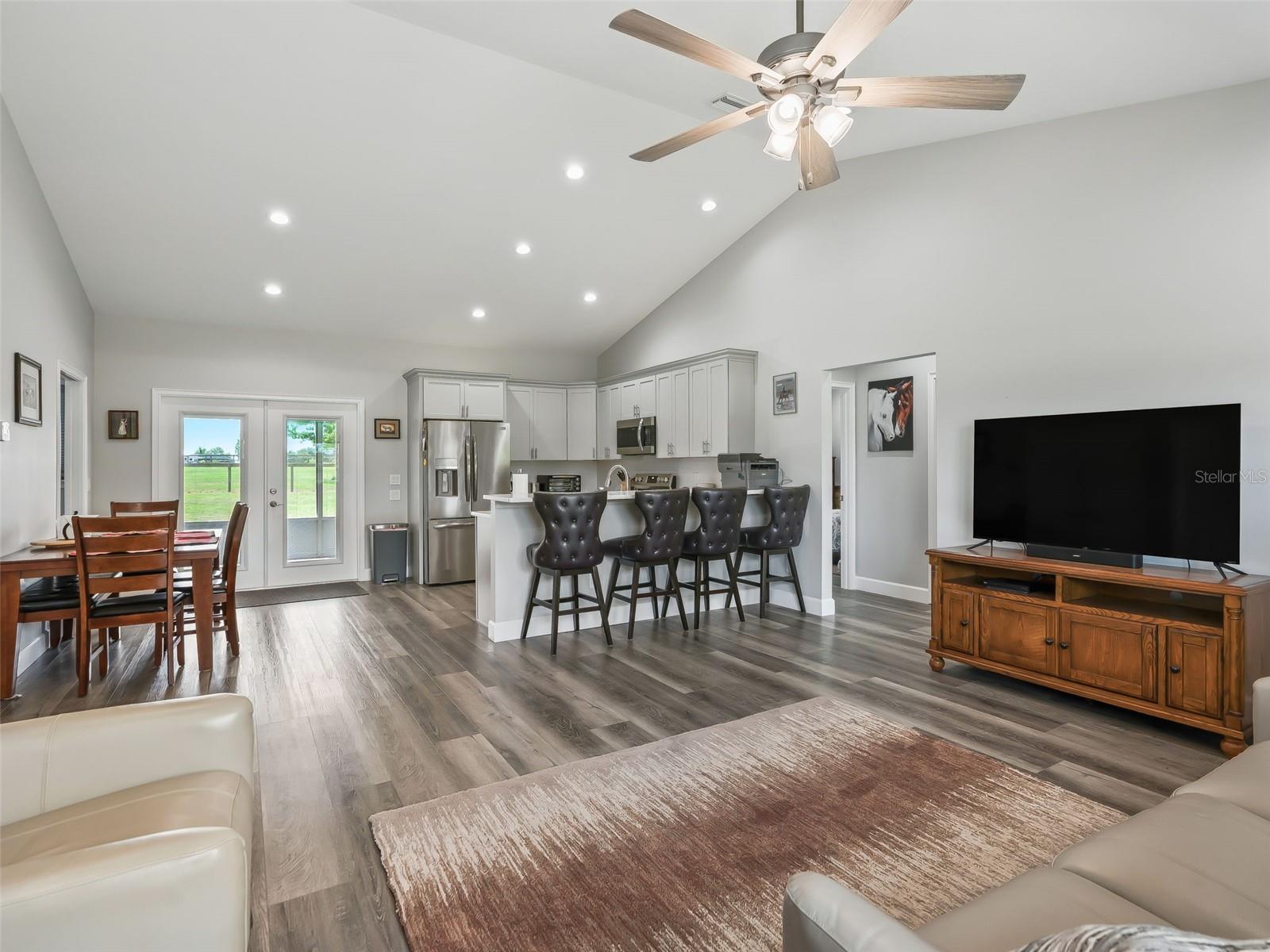 STEEPLECHASE FARMS - Residential