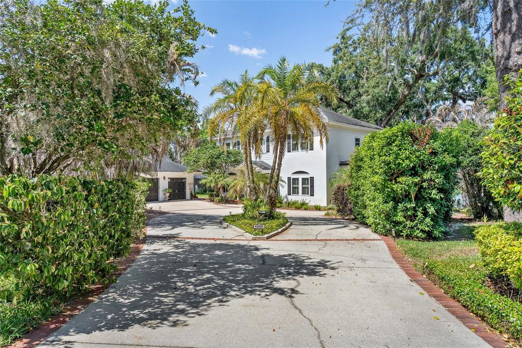 Photo of 4200 Inwood Landing Drive, Orlando, FL 32812 (MLS # O6401537)